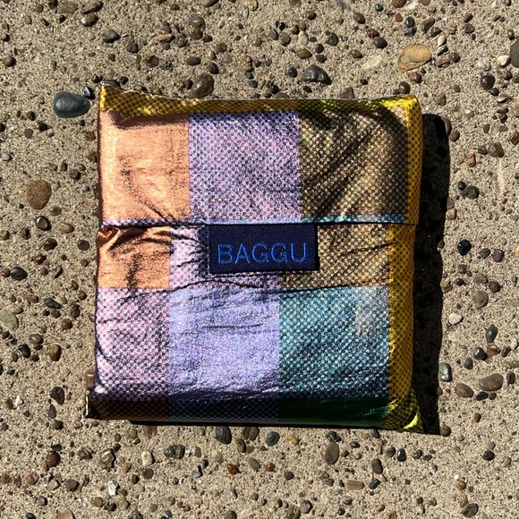 Standard BAGGU in Madras Metallic - Picture 3 of 8